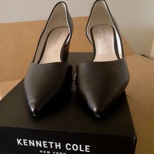 Kenneth Cole- Edith